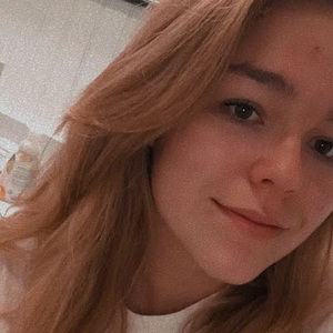 Meet your Posher, Brenna